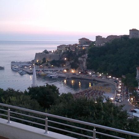 Apartments Croma Улцинь Екстер'єр фото